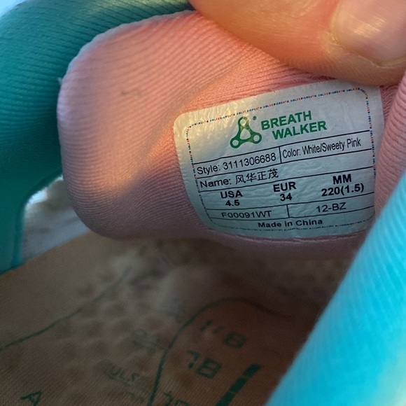 Breath Walker tennis shoes runners Sz 4.5 womens or kids - Picture 5 of 5